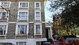 2 Bedroom Flat In Shooters Hill Road, London, Se3 (2 Bed) (#828720)