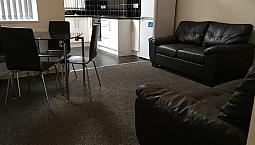 3 Bedroom House, Double Rooms, Close To Uni, Transport, Oxford Rd, New Bathroom, Kitchen, Shops