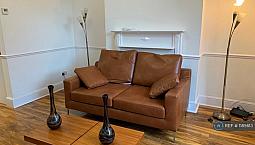 2 Bedroom Flat In Camberwell New Rd, London, Se5 (2 Bed) (#1185613)