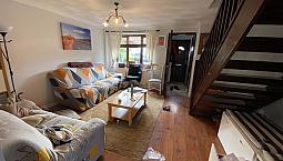 Beautiful 3 Bedroom Terraced House With 2 Toilets At Gibson Road Near Chadwell Heath Station