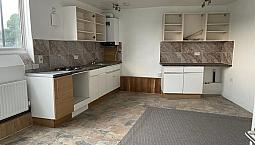 3 Bedroom Flat £1850 P/M Incl Council Tax And Water To Let At Wick Road, Hackney, London E9 5An. 