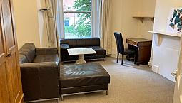Converted 1 Bed Flat Bathshower Separatesitting Separatekitchen Door Garden Verynearrailtubebusshops