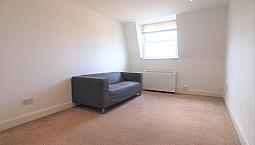 Bright, Great Location, Modern, Spacious, Well Presented, Neutral Decor