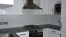 Mile End, E3 5Du - 2 Bedroom Unfurnished Flat, With Parking - To Let