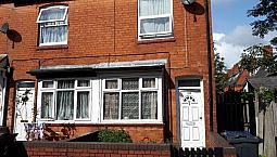 Two Bedroom House To Rent*Oak Avenue* Excellent Transport Links Via Moseley Road **