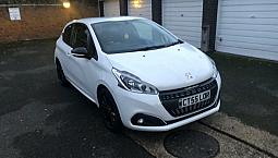 Peugoet 208 Black Edition Puretech 1.2L