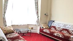 Ground Floor Four Bed Flat With Garden Very Close To Leyton Station