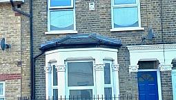 3 Bedroom House In Torrens Road, London, E15 (3 Bed) (#1207752)