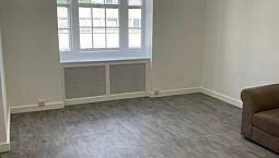 1 Bedroom Flat In Peters Court, London, W2 (1 Bed) (#1129797)