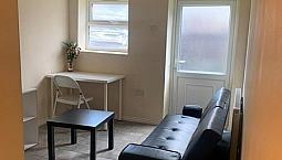 1 Bedroom In Oxford Road, Stratford , E15 (#1121810)