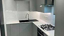 2 Bedroom Flat In Ground Floor, London, E13 (2 Bed) (#270791)