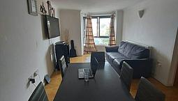 2 Bedroom Flat In Lewis Gardens, London, N16 (2 Bed) (#507925)