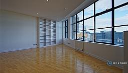 2 Bedroom Flat In Exchange Building, London, E1 (2 Bed) (#1138831)