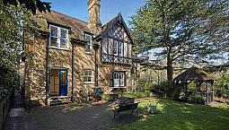 6 Bedroom House In Partingdale Lane, Mill Hill East, Nw7