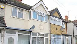 Three Bedroom House For Rent In Dagenham Rm10
