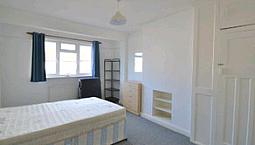 Medium Room In Preston  Road Wembley 550Pm Including All Bills 