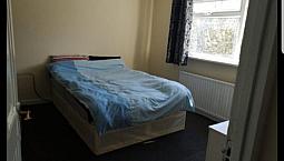 Specious Double Rooms To Rent