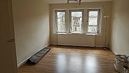 A Spacious Top Floor, 3 Bedroom Flat - High Street, Johnstone Available August 2021