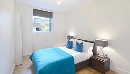 Short Term Let. 3 Bedroom Flat  Modern Spacious With New Furniture Available Now!!!